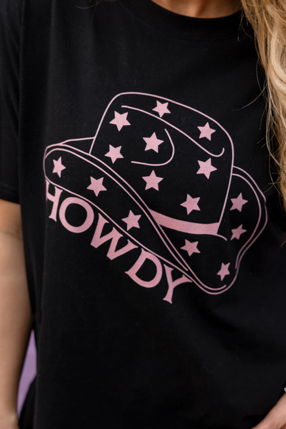 Black Hat Shape & Star HOWDY Graphic T Shirt